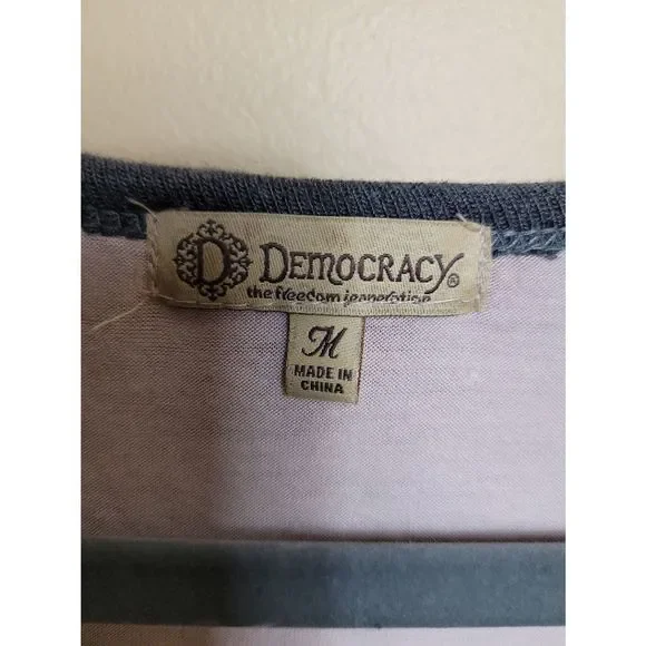 Democracy Layered Crochet Knit Top - Picture 4 of 6